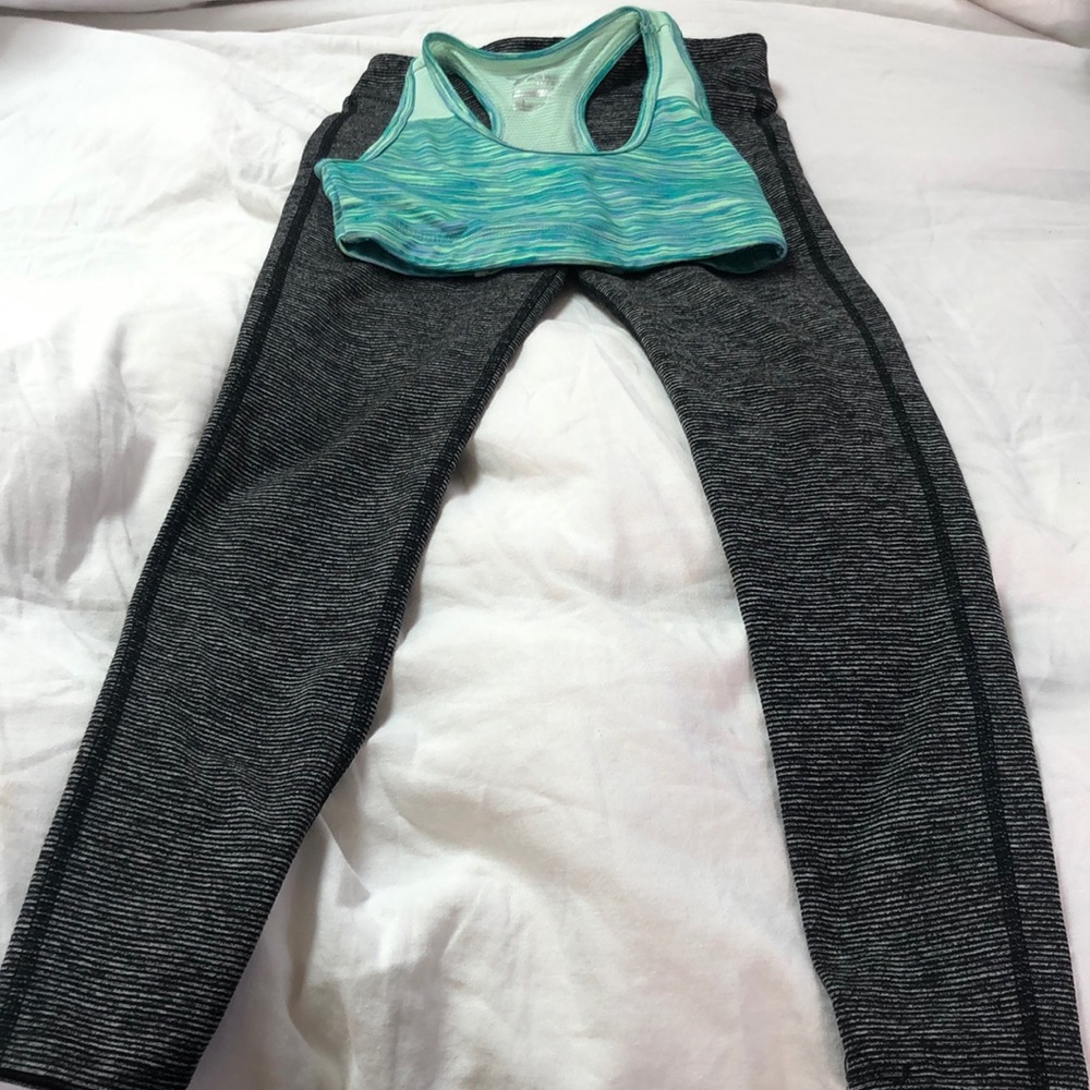 Girls workout leggings and sports bra